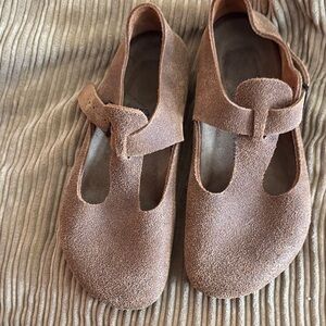 Birkenstock women’s Brown Sandals